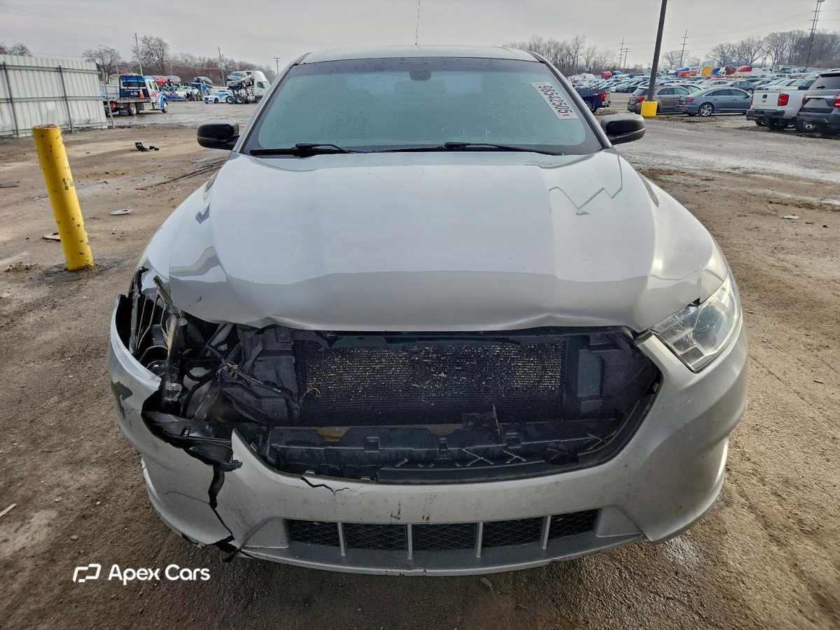 Ford Taurus 2015