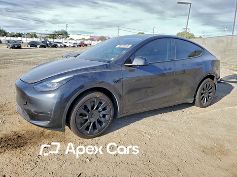 Tesla Model Y 2024 - Image 1 of 5