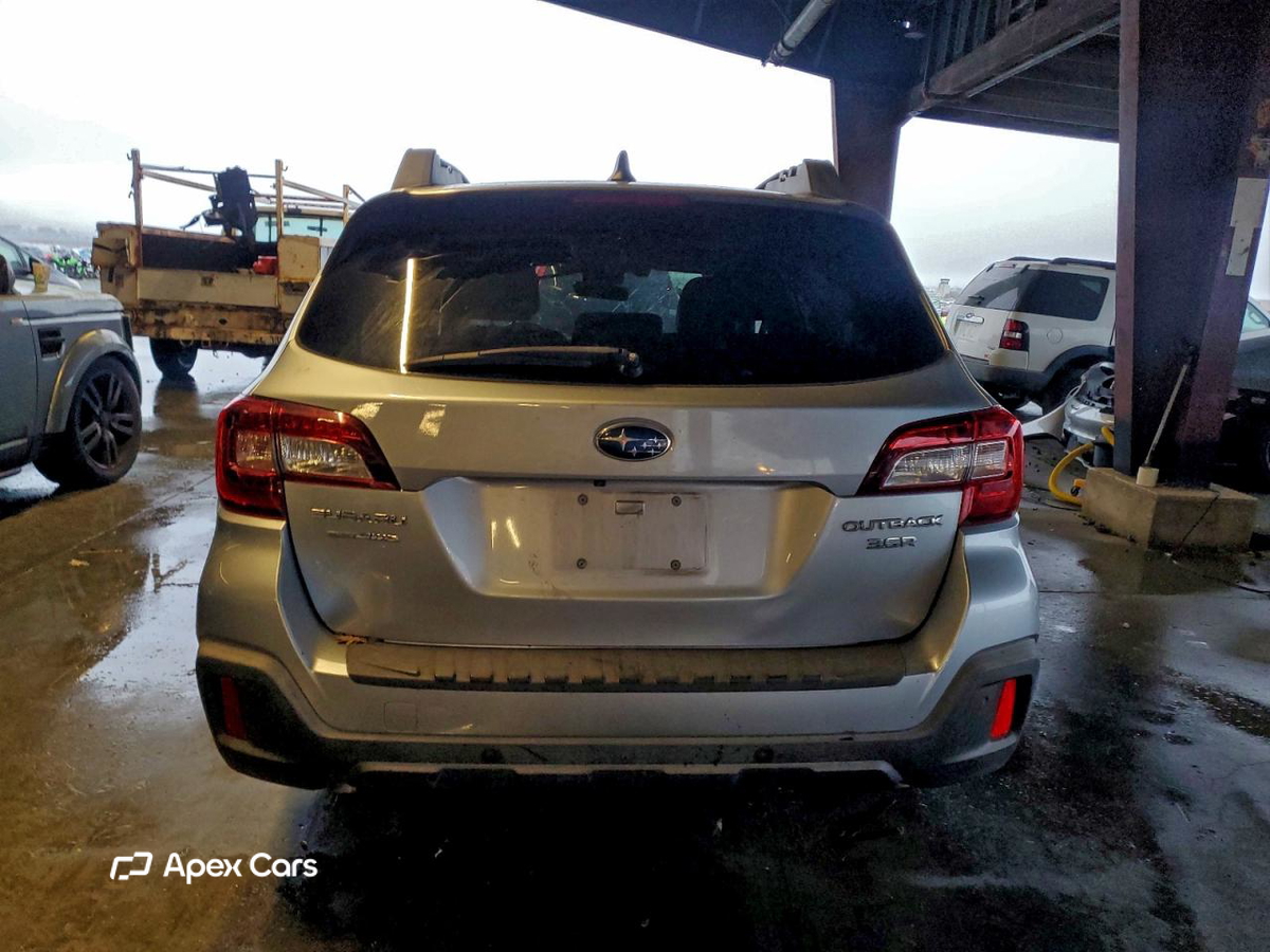 Subaru Outback 2018
