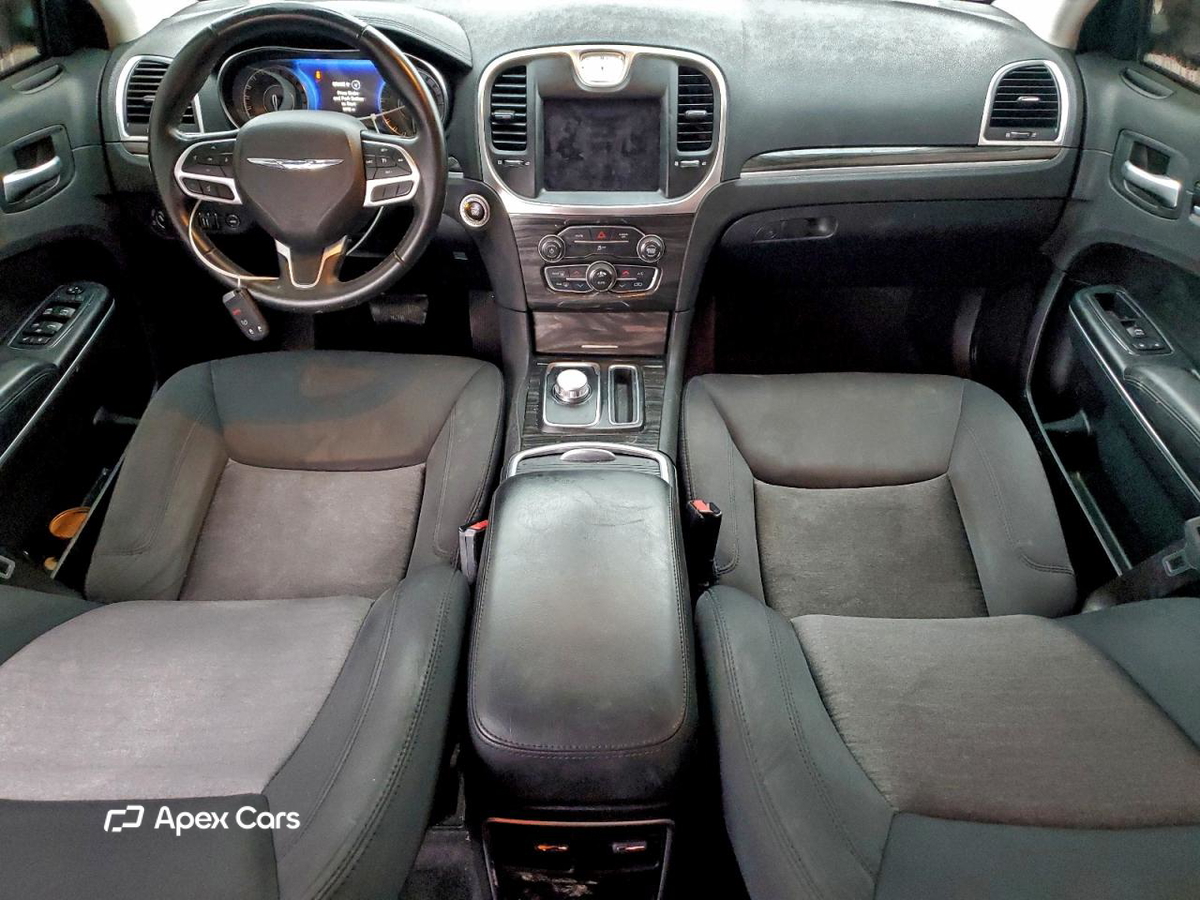 Chrysler 300 2018