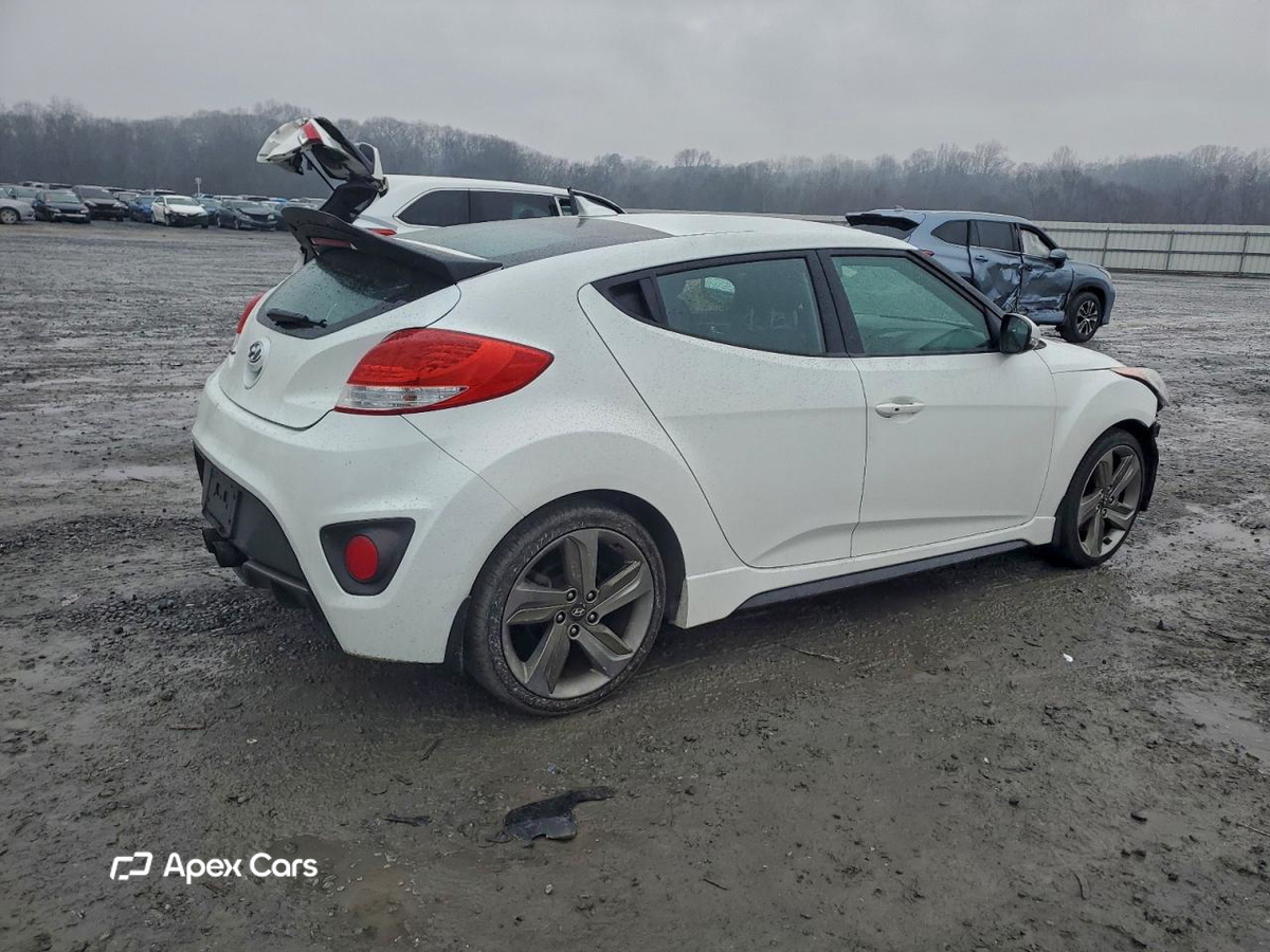 Hyundai Veloster 2013
