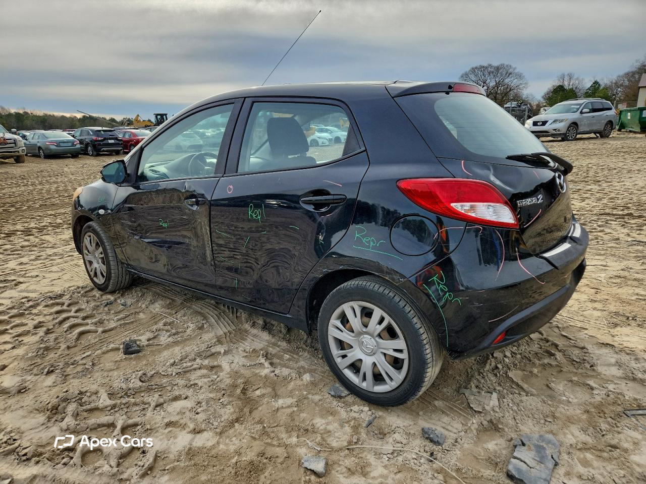 Mazda 2 2013