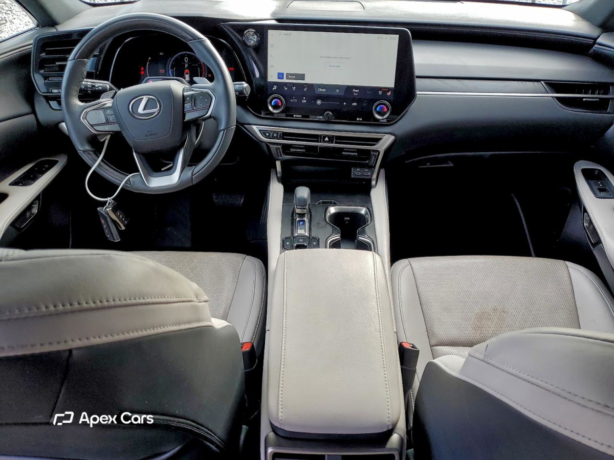 Lexus RX 2023