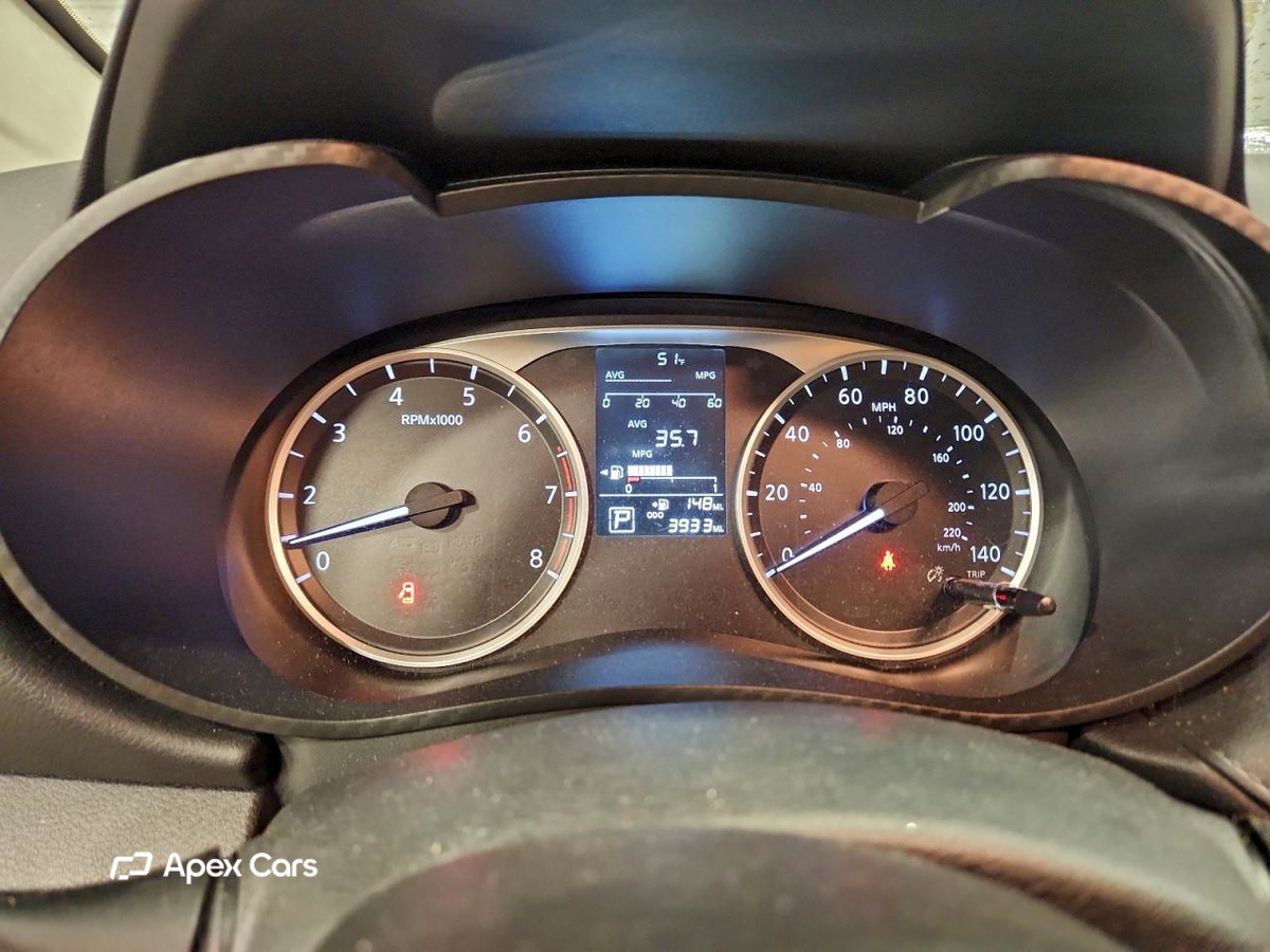 Nissan Versa 2025