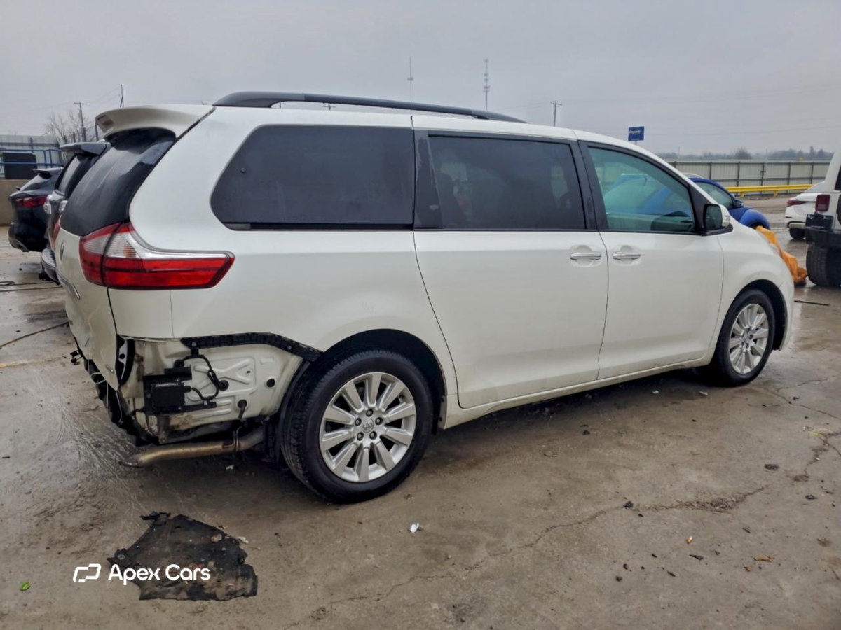 Toyota Sienna 2015