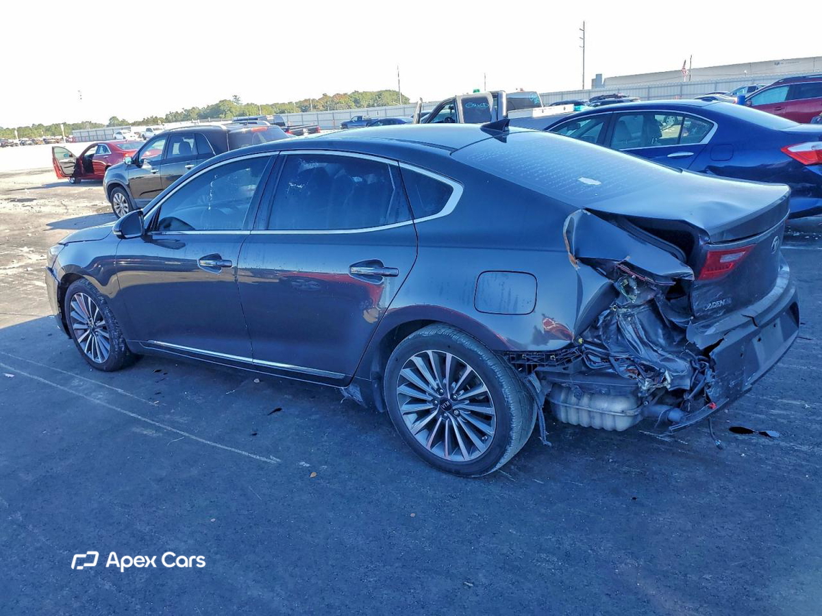 Kia Cadenza 2017