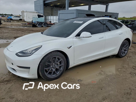 Tesla Model 3 2020 - Image 1 of 12