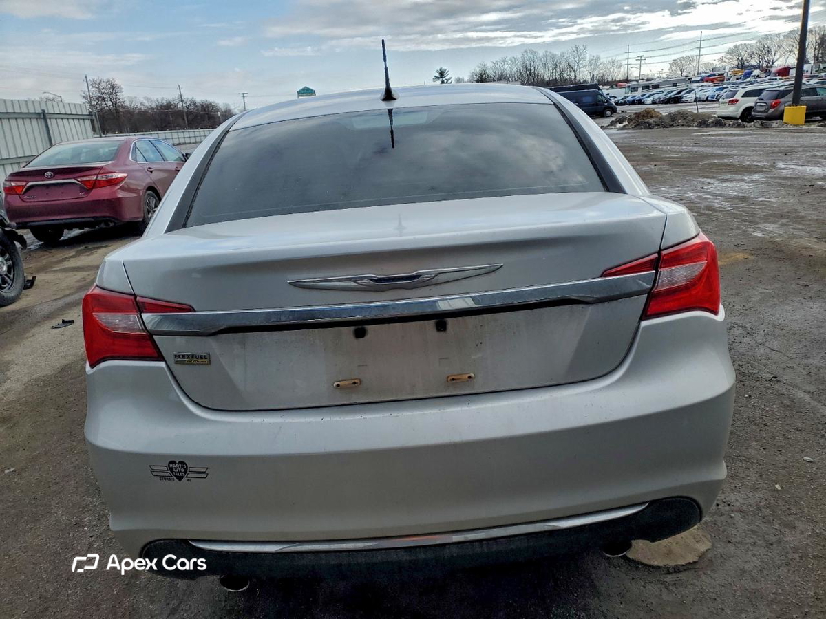 Chrysler 200 2012