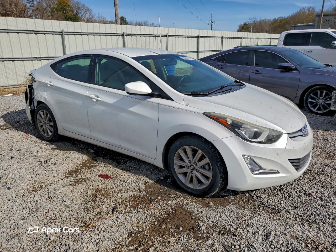 Hyundai Elantra 2016