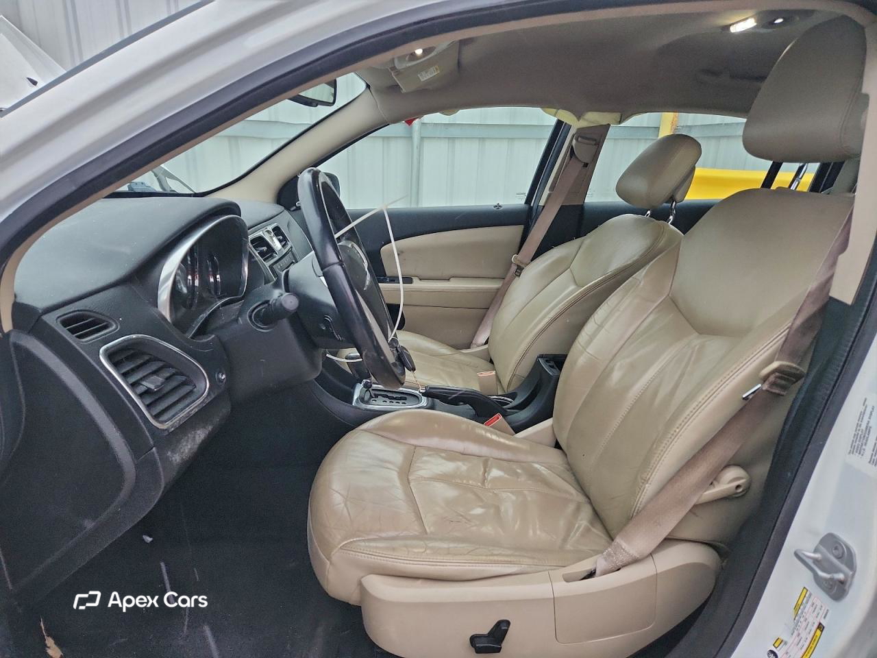 Chrysler 200 2013