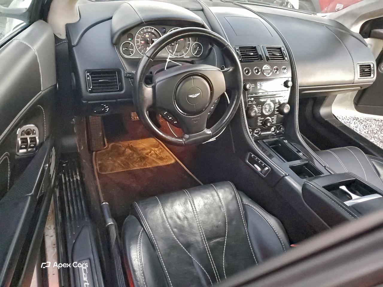 Aston Martin DB9 2015