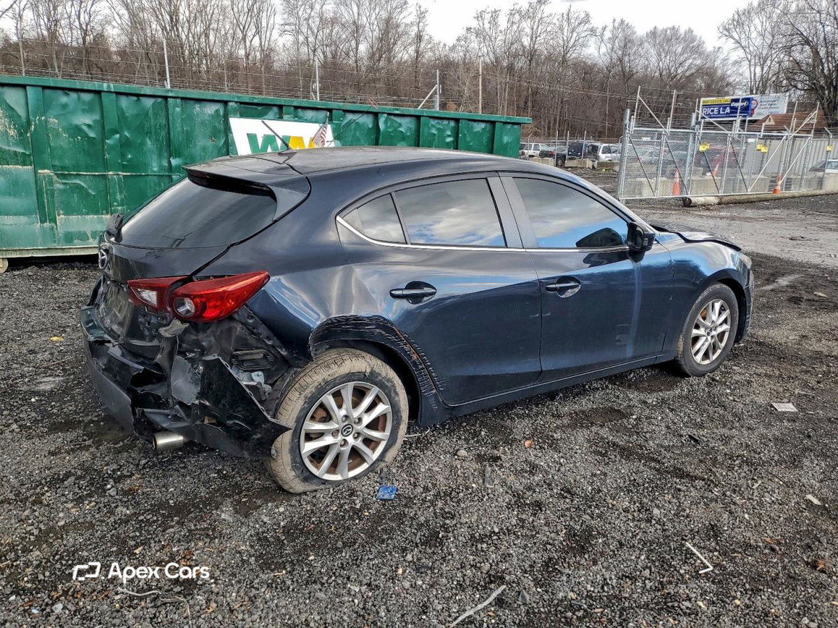 Mazda 3 2015