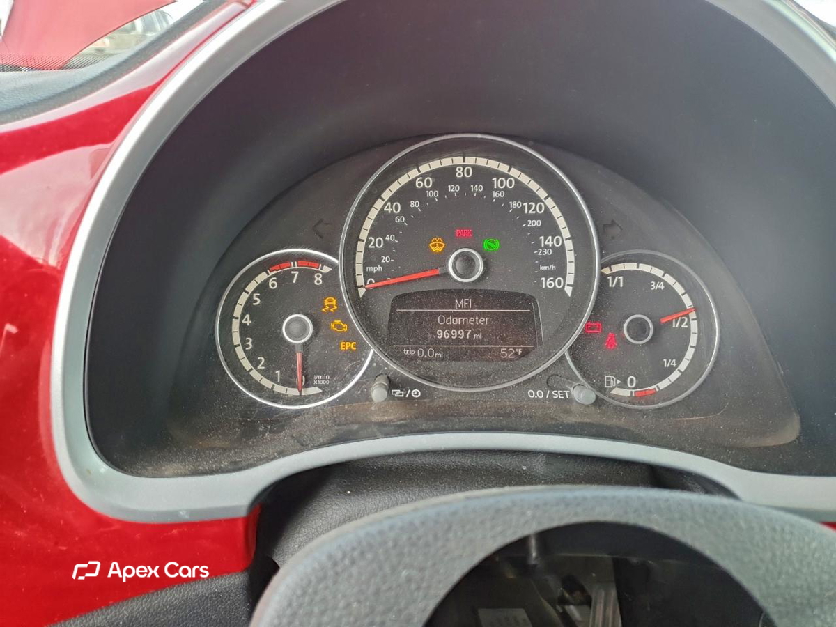 Volkswagen Beetle 2013