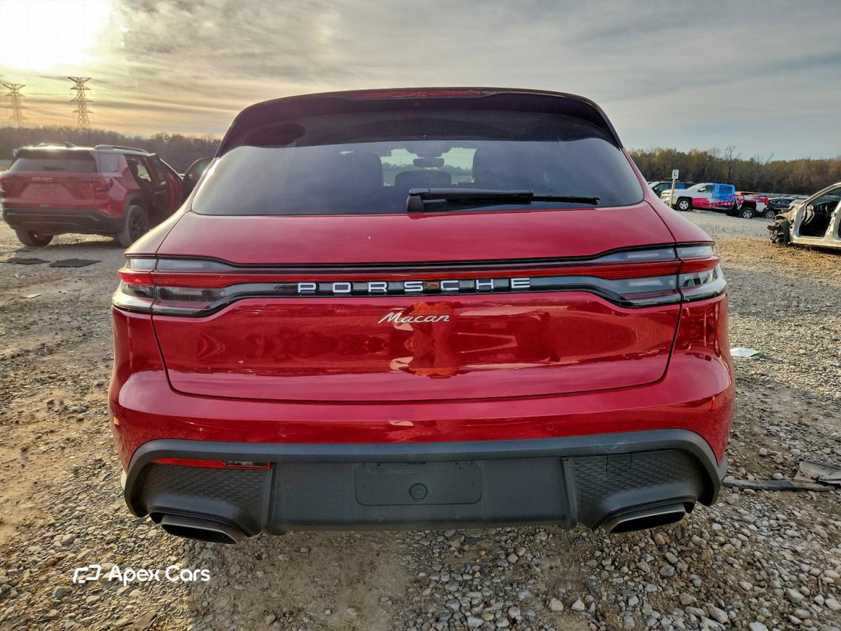Porsche Macan 2025
