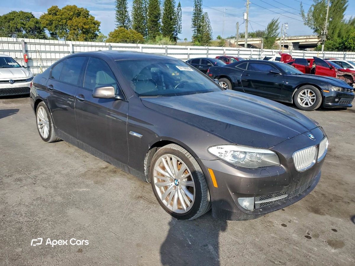 BMW Series 5 2012