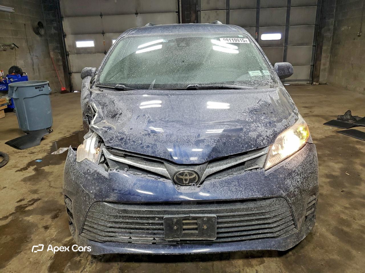 Toyota Sienna 2018