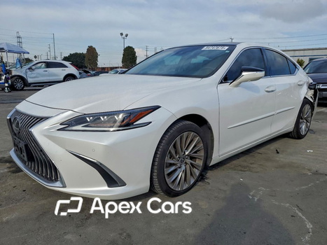 Lexus ES 2019 - Image 1 of 13