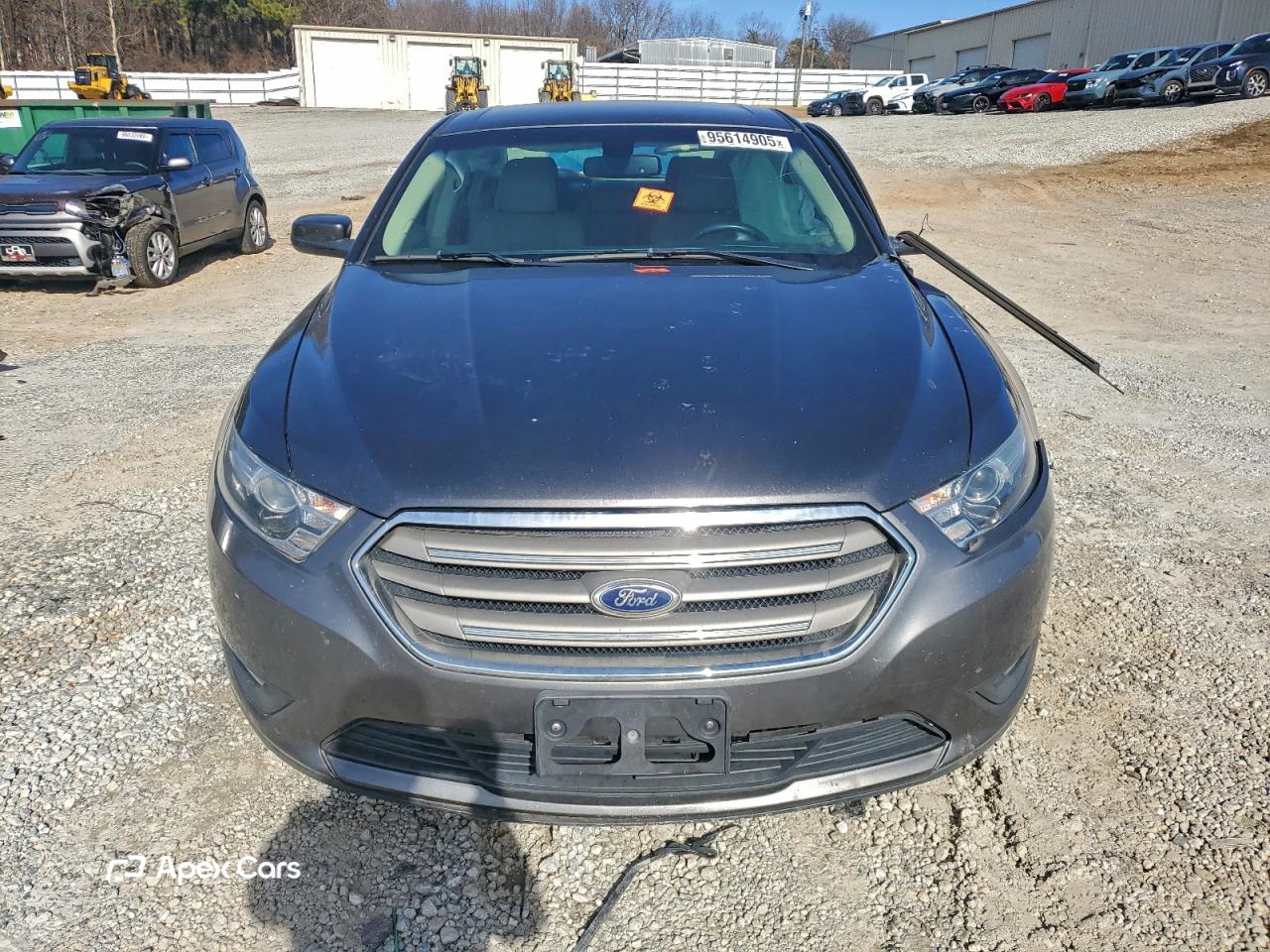 Ford Taurus 2015