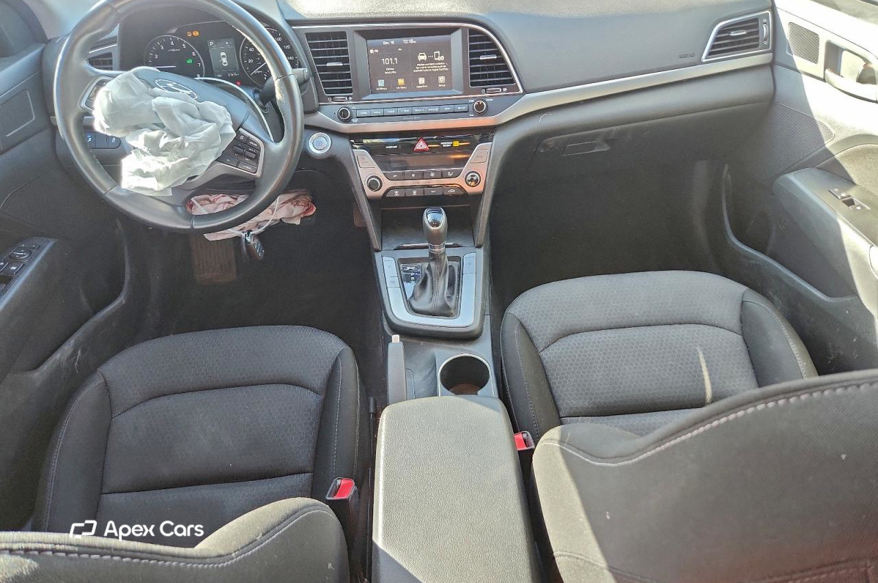 Hyundai Elantra 2018