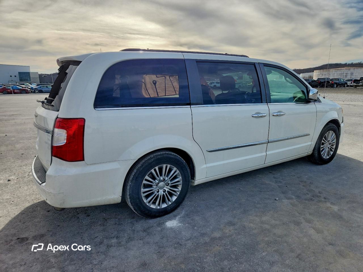 Chrysler Voyager 2013