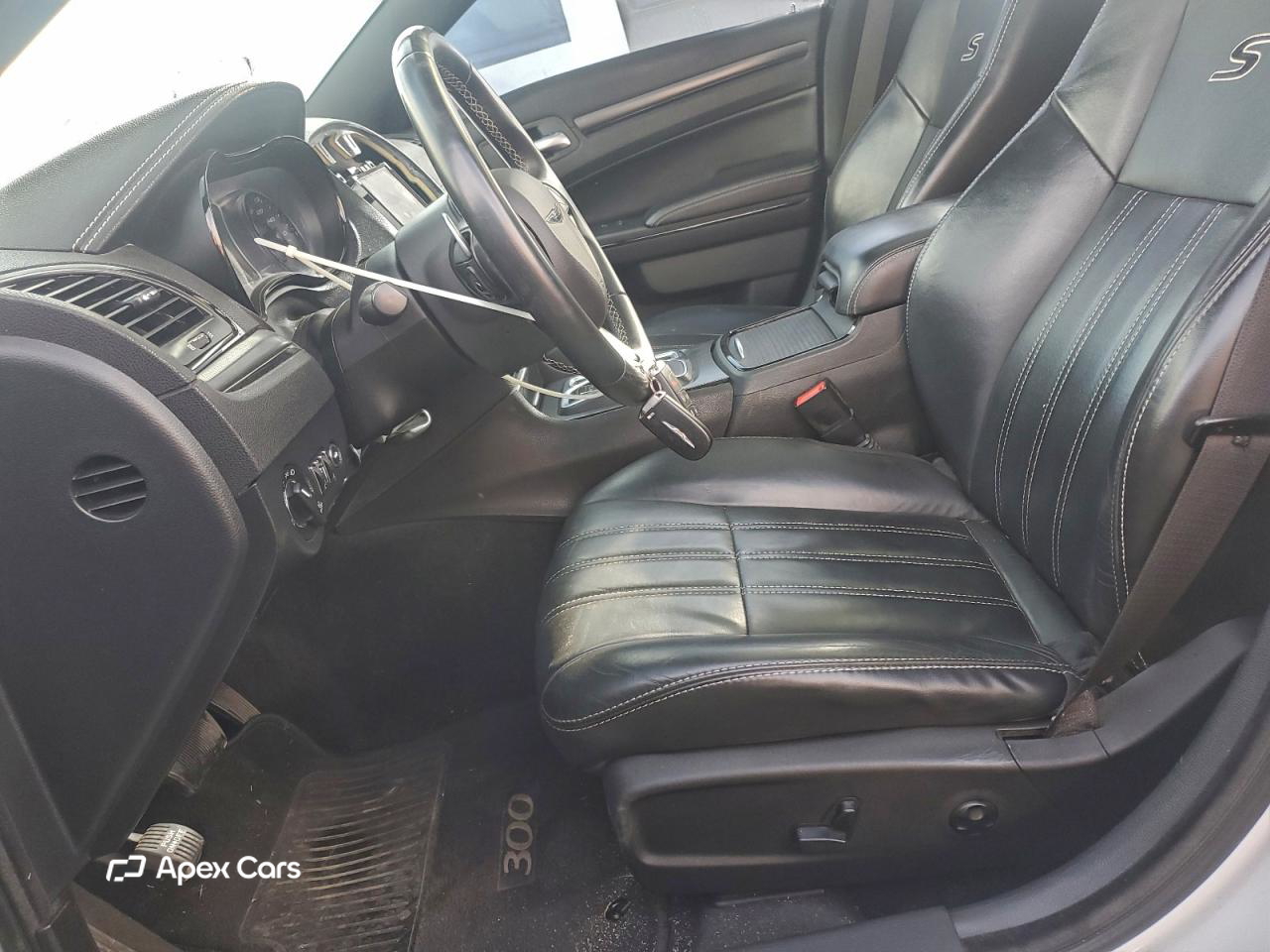 Chrysler 300 2016