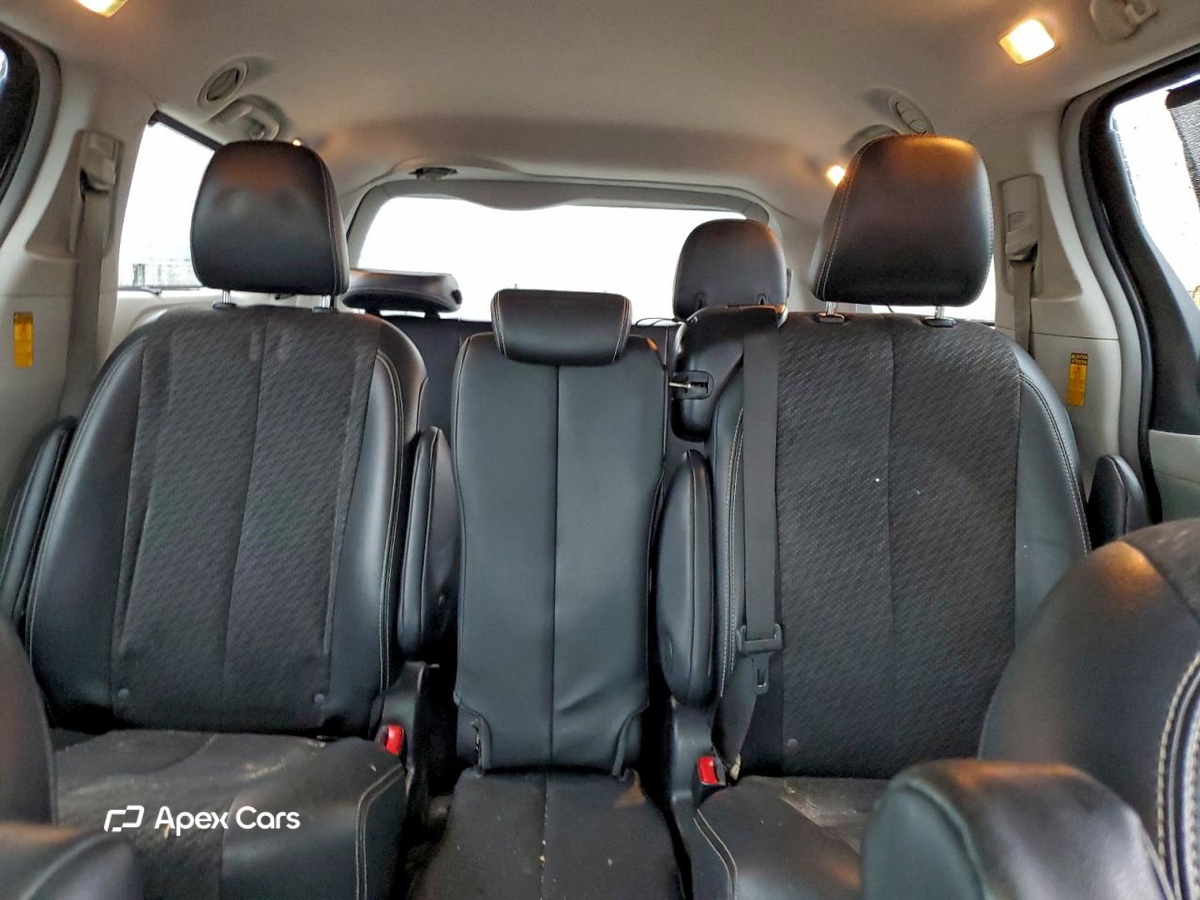 Toyota Sienna 2014
