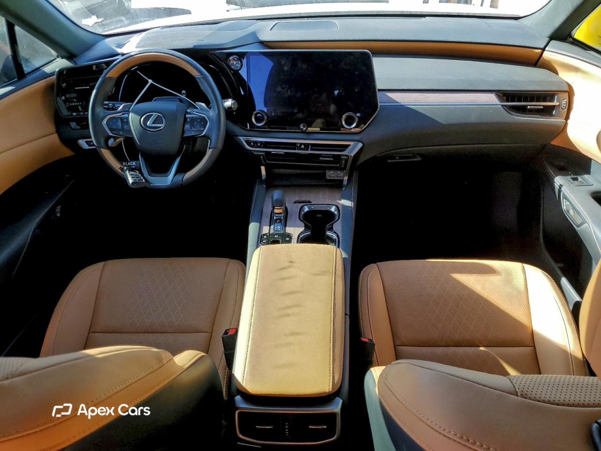 Lexus RX 2024