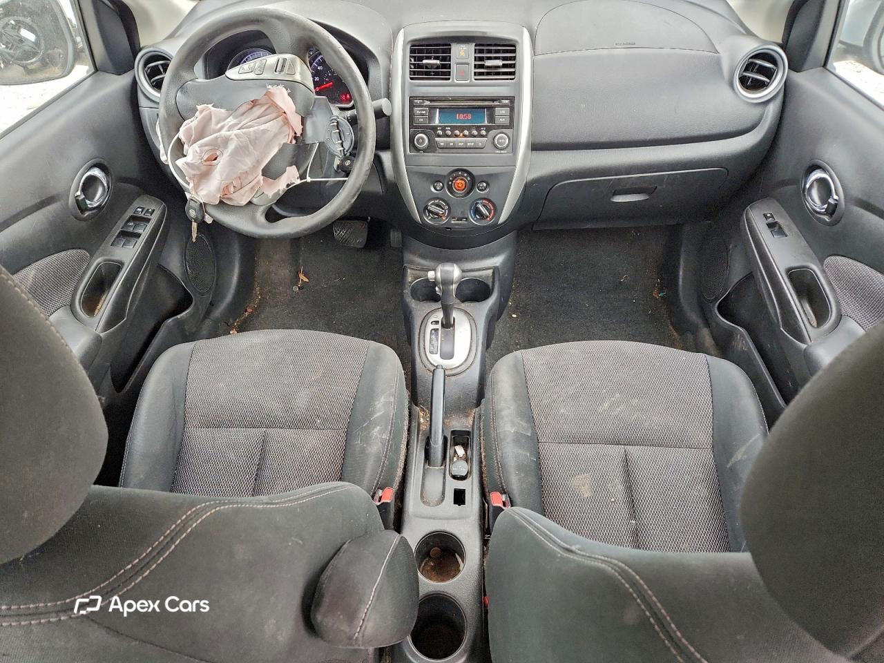 Nissan Versa 2016