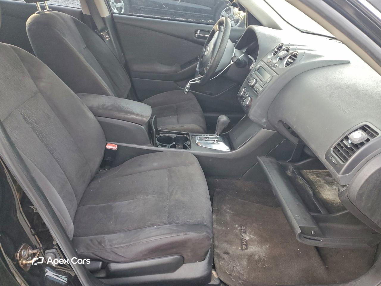 Nissan Altima 2010