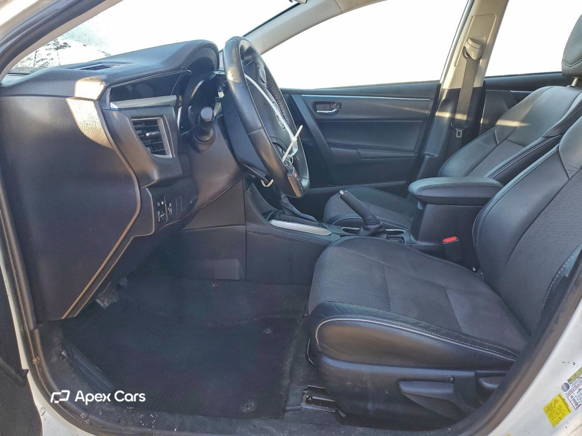 Toyota Corolla 2015