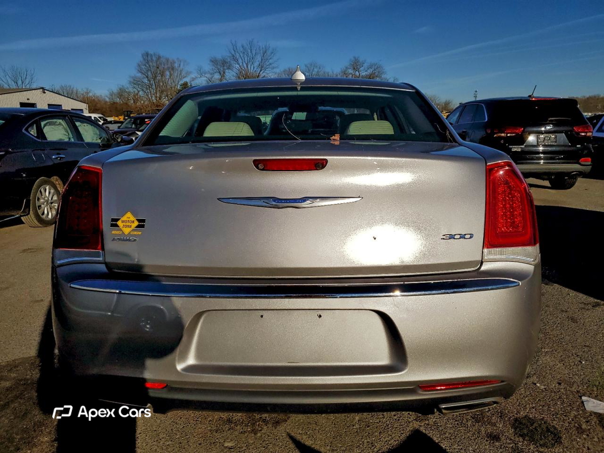 Chrysler 300 2018