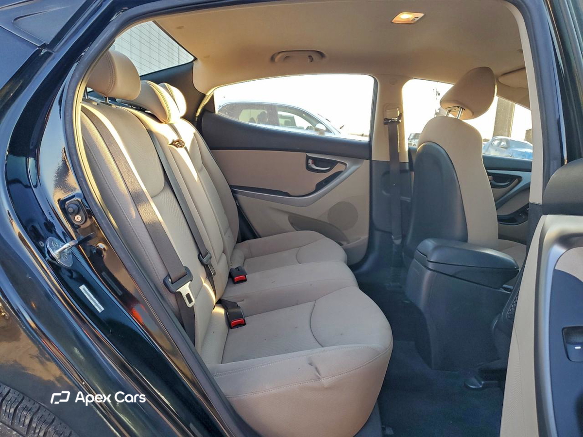 Hyundai Elantra 2014