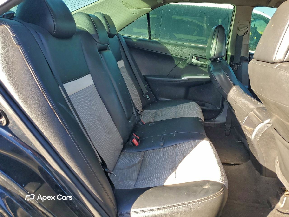 Toyota Camry 2012