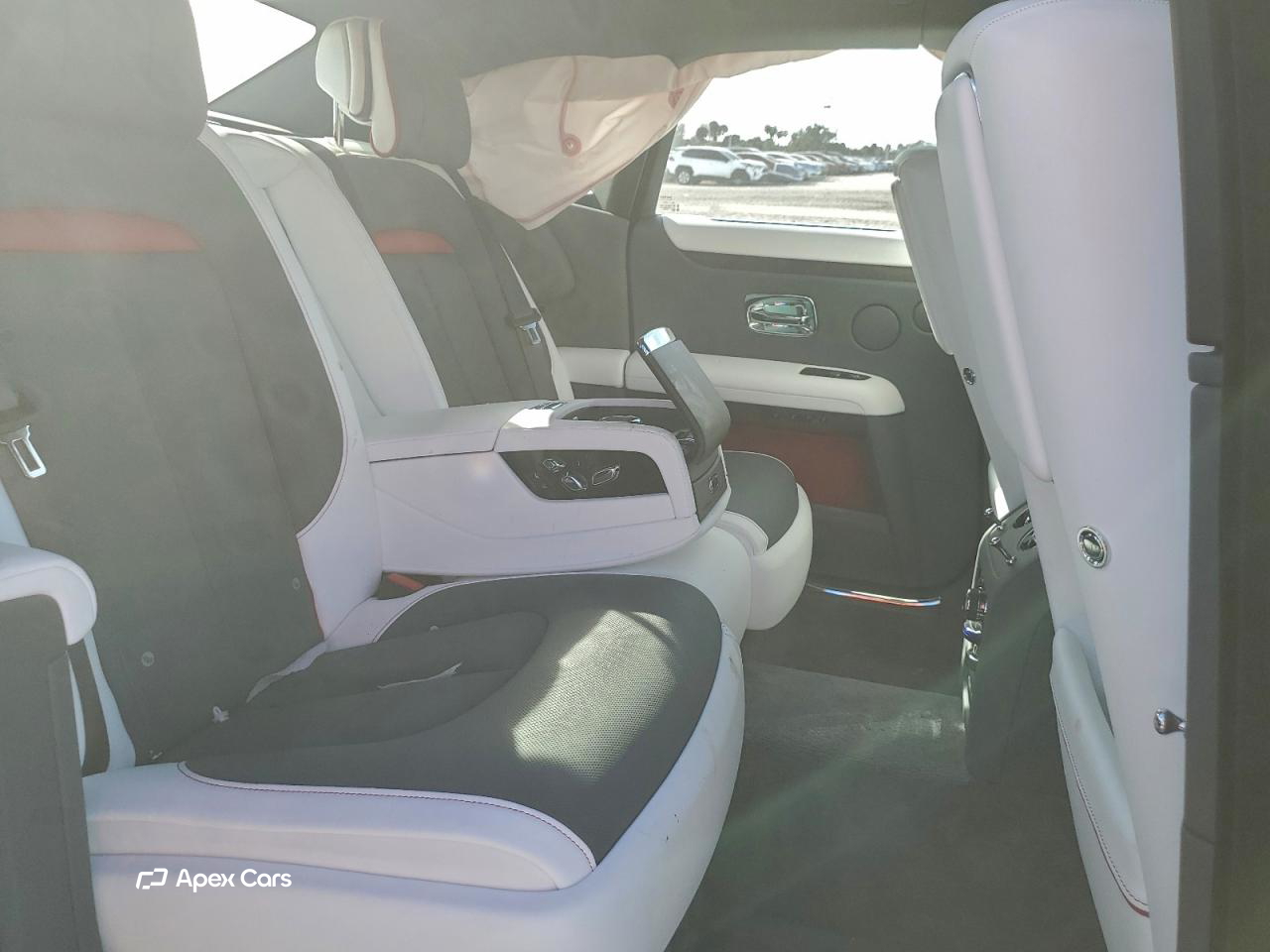 Rolls-Royce Ghost 2024