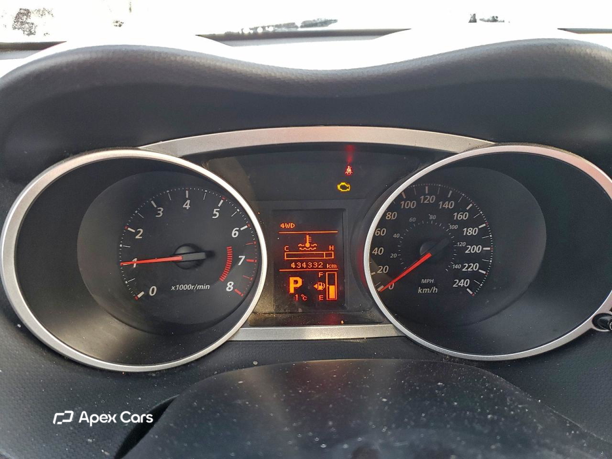 Mitsubishi Outlander 2011