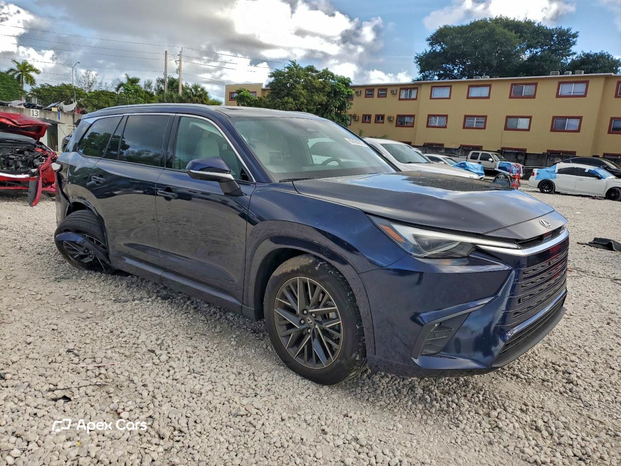 Lexus TX 2025