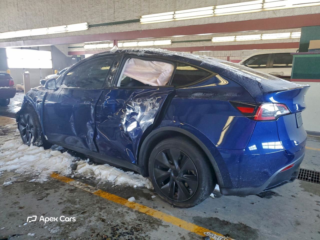 Tesla Model Y 2025