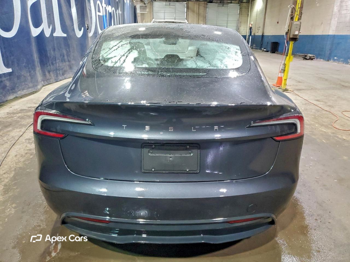 Tesla Model 3 2025