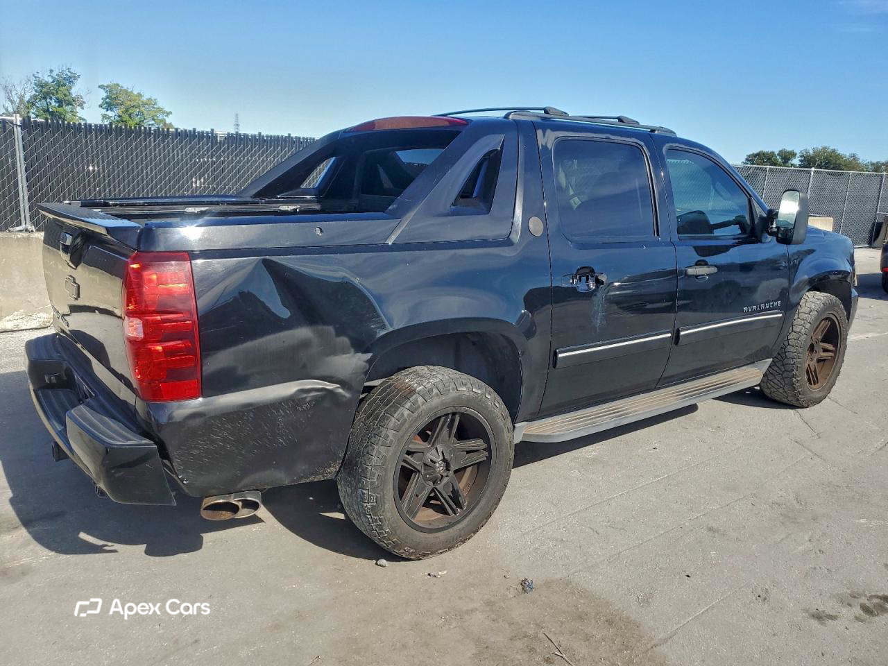Chevrolet Avalanche 2013