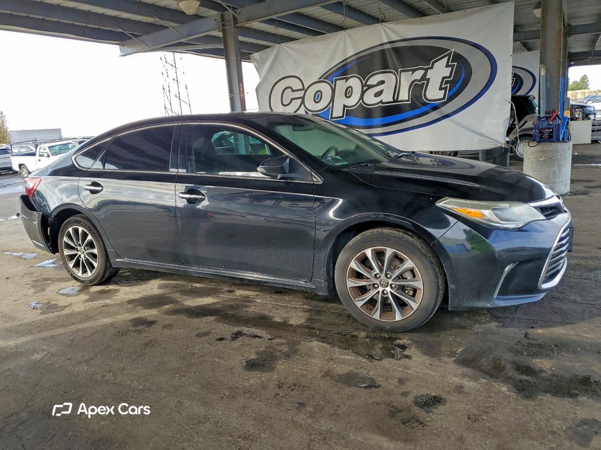 Toyota Avalon 2016