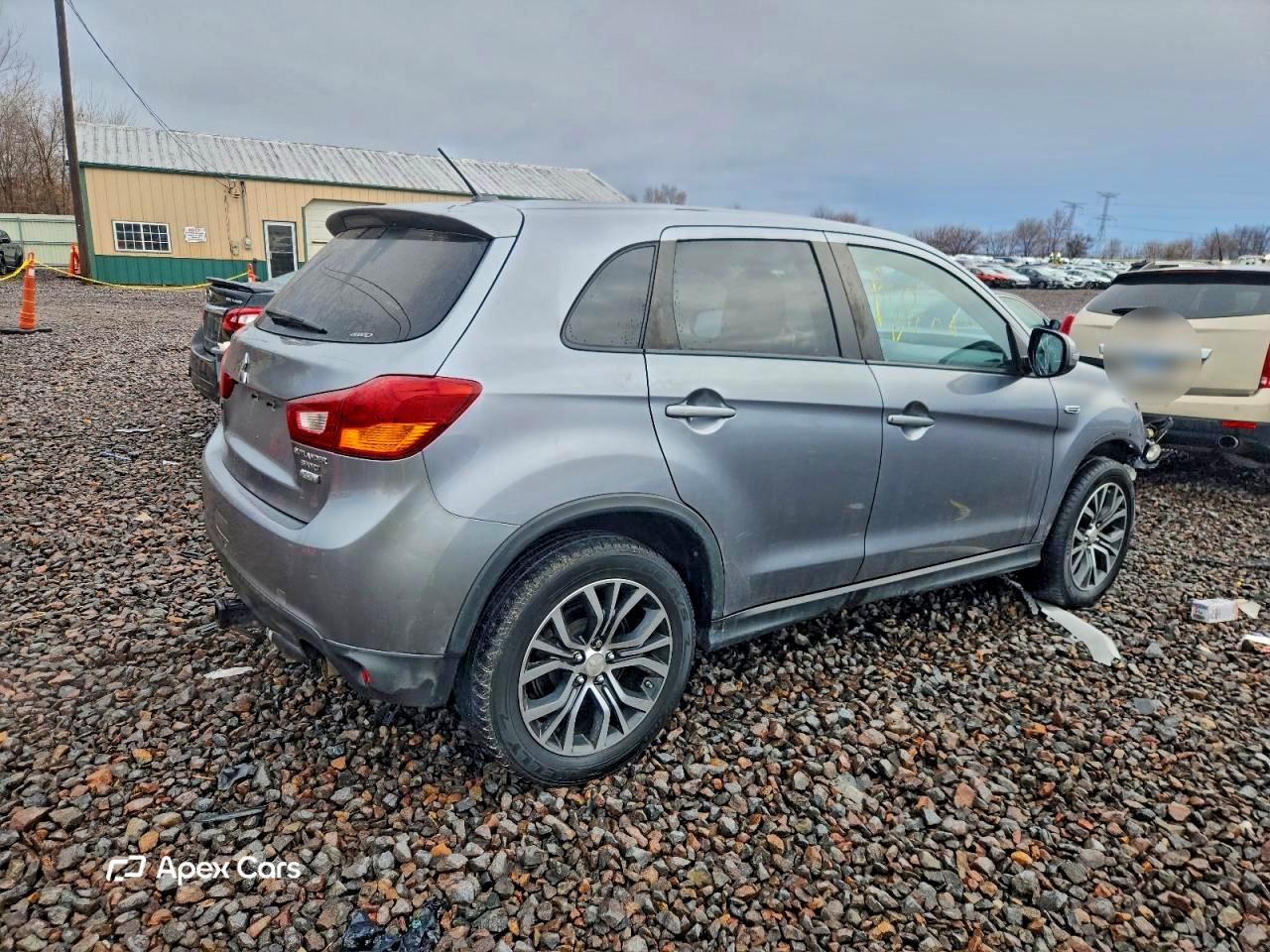 Mitsubishi Outlander 2016