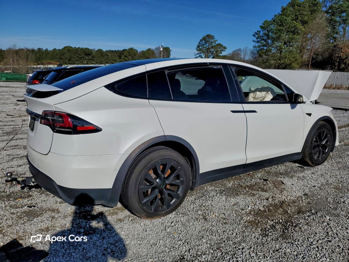 Tesla Model X 2022