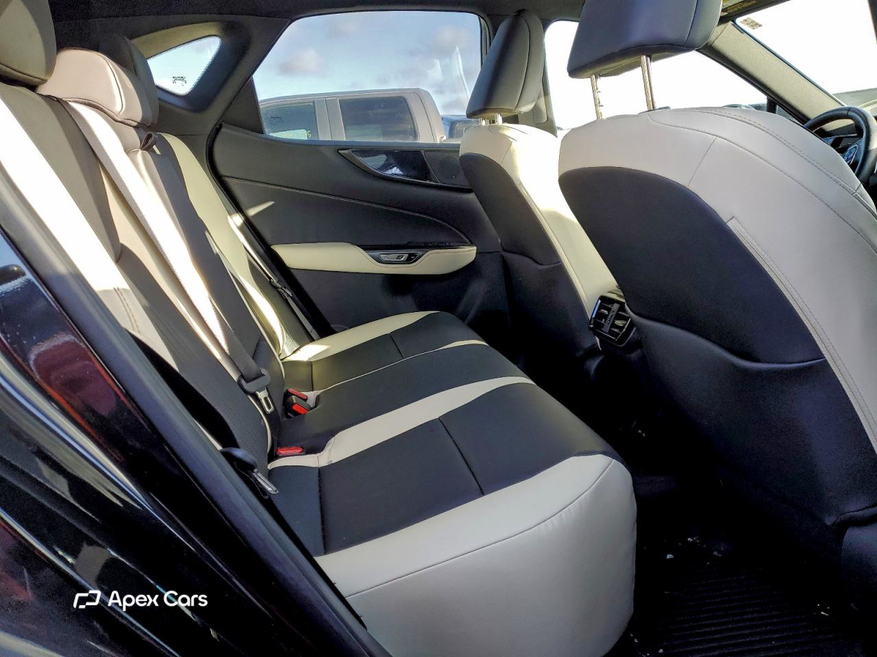 Lexus NX 2022