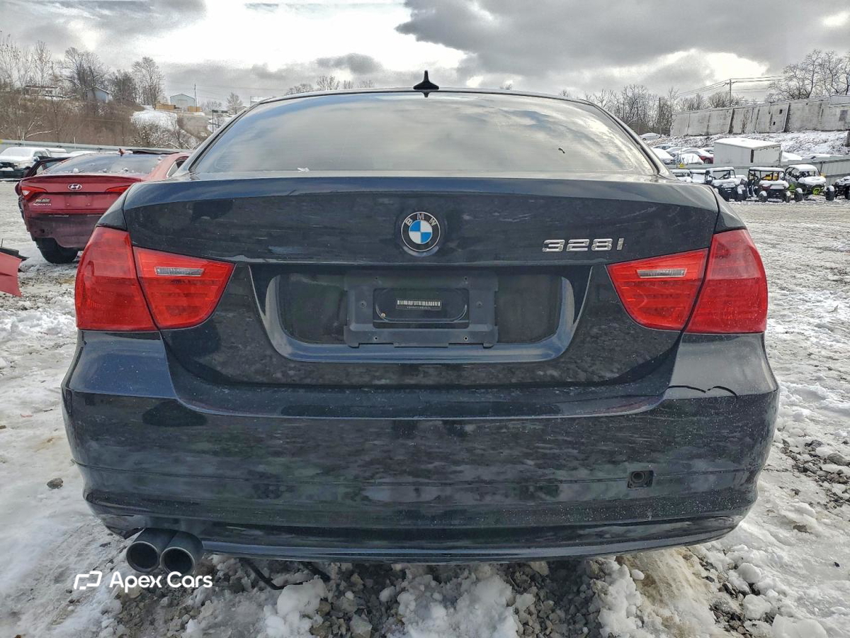 BMW Series 3 2011