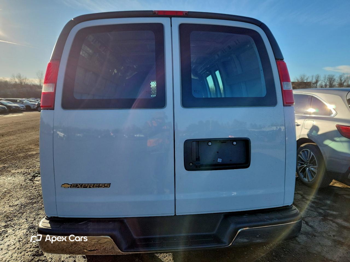 Chevrolet Express 2023