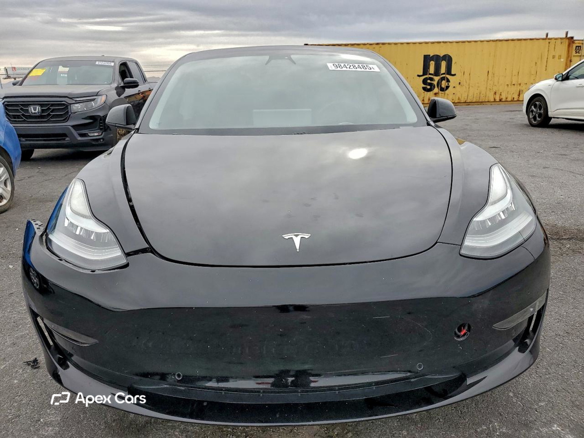 Tesla Model 3 2017