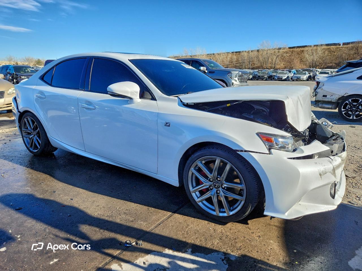 Lexus IS 2015