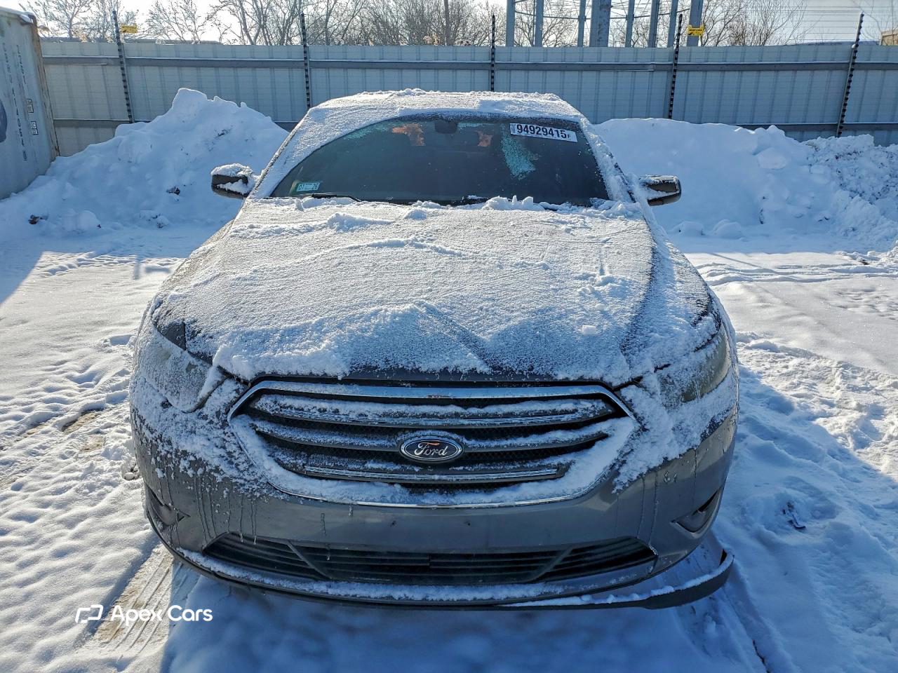 Ford Taurus 2015