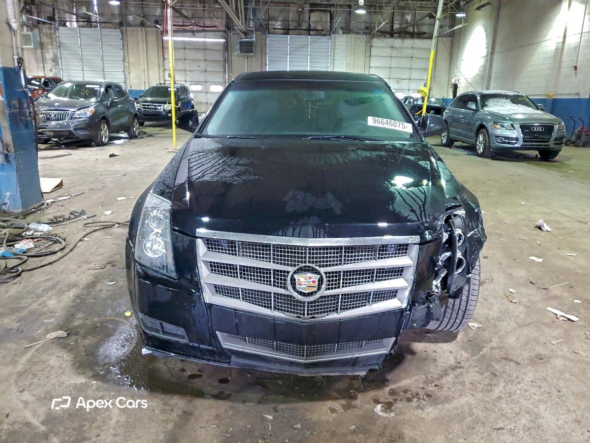 Cadillac CTS 2011