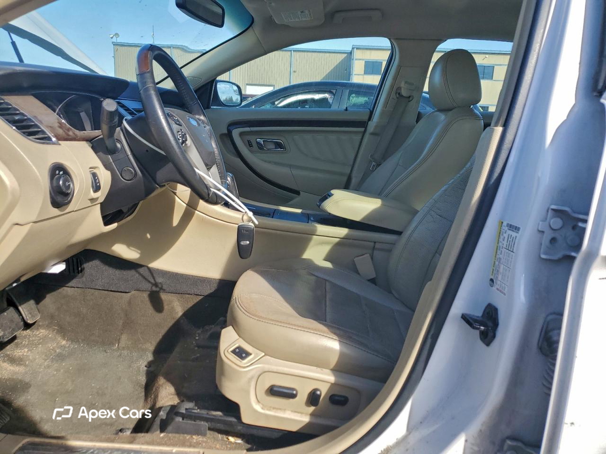 Ford Taurus 2014